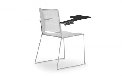 konferenční židle s odnímatelným psacím stolkem