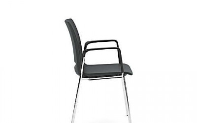 VCARE-FRAME-CHAIR-4LA-V-Care-chair-on-4-metal-l_16747