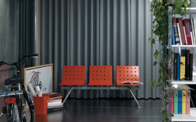 lavice do čekárny kovová