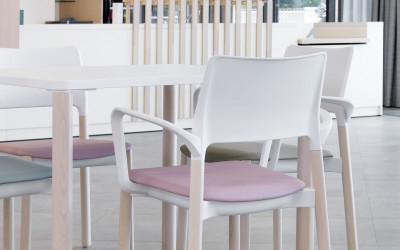 ARN-FRAME-CHAIR-4L-LGW-UP-Woonzorgcentrum-De-Gerda-_14472